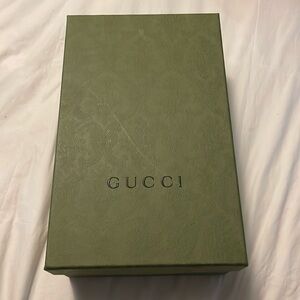 Gucci shoe box & bag